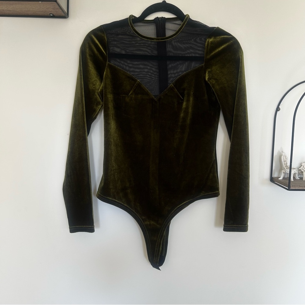 Green‎ Velvet Mesh Long Sleeve Bodysuit Size Medium